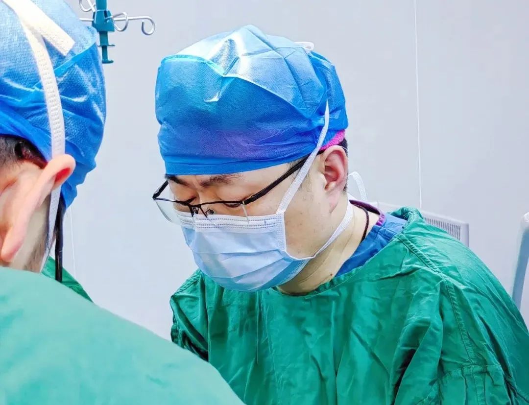 双手发麻，走不动路？这种微创技术已经帮助了许多人