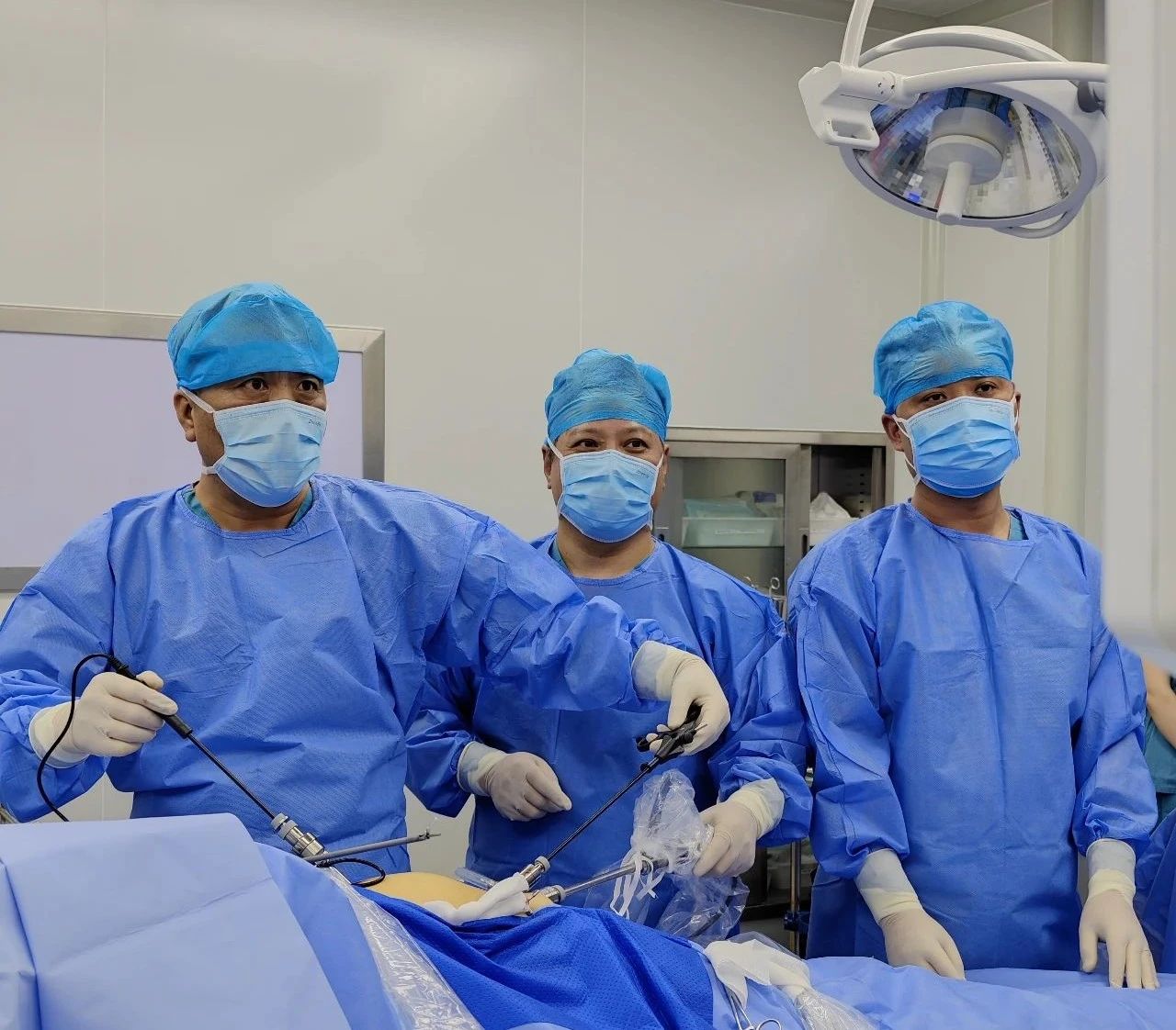 15天2例 双镜联合胆囊切除术+胆总管切开胆道镜探查取石术+T管引流术